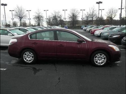 Nissan Altima 2011 photo 3