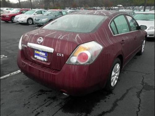 Nissan Altima 2011 photo 4