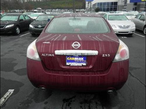 Nissan Altima 2011 photo 5