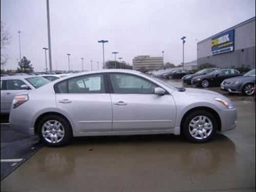 Nissan Altima 2011 photo 3