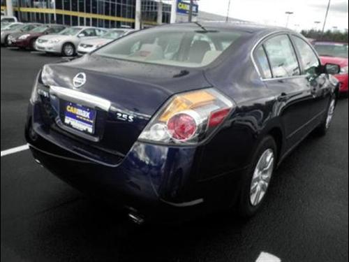 Nissan Altima 2011 photo 4