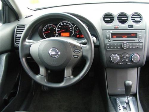 Nissan Altima 2011 photo 5