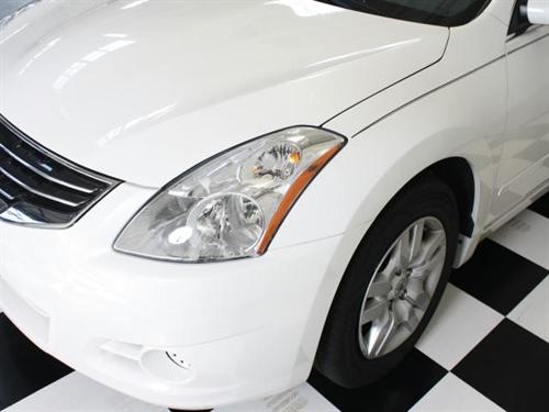 Nissan Altima 2011 photo 4
