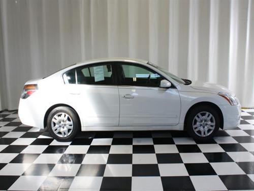 Nissan Altima 2011 photo 5