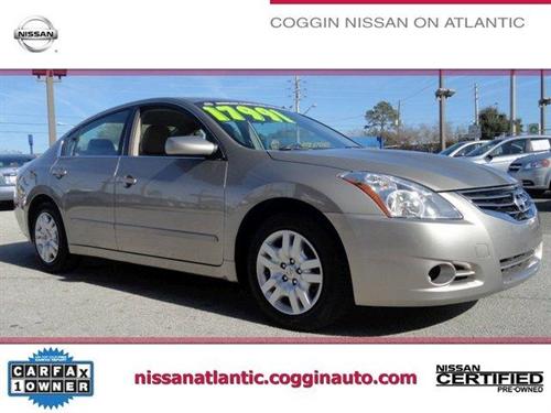Nissan Altima 2011 photo 2