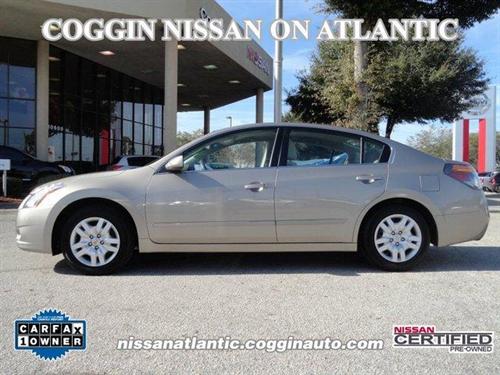 Nissan Altima 2011 photo 4