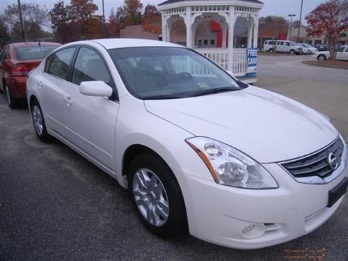 Nissan Altima 2011 photo 4