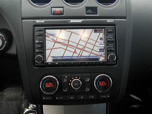 Nissan Altima 2011 photo 1