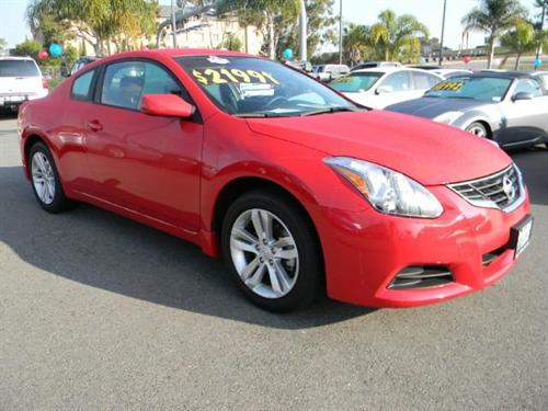 Nissan Altima 2011 photo 1