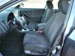 Nissan Altima 2011 photo 2