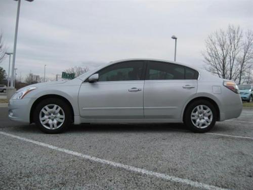 Nissan Altima 2011 photo 3
