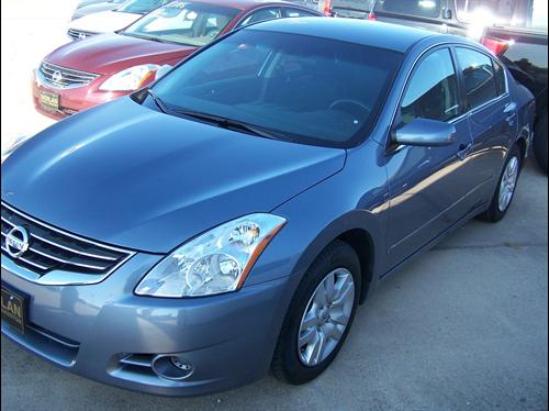 Nissan Altima 2011 photo 3