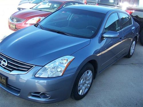 Nissan Altima 2011 photo 4