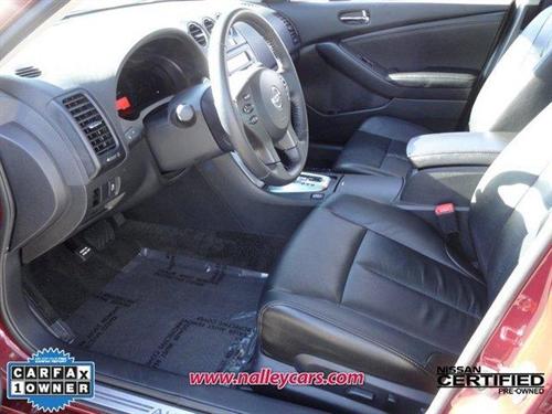Nissan Altima 2011 photo 2