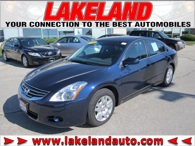 Nissan Altima Pickupslt Quad Cab SWB 4WD 4x4 Truck Sedan