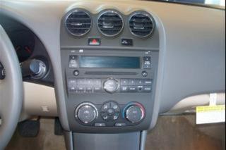 Nissan Altima 2011 photo 3