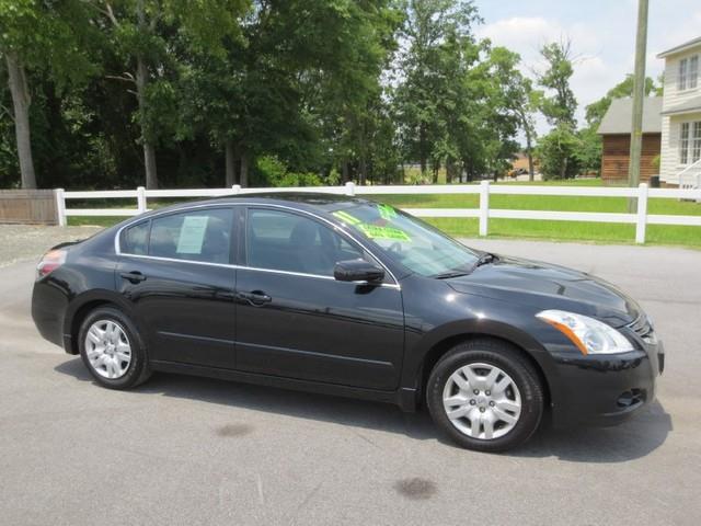 Nissan Altima 2011 photo 3
