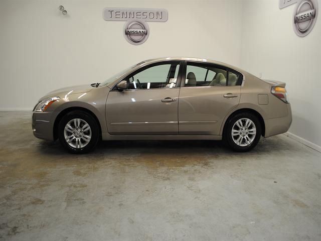Nissan Altima 2011 photo 4