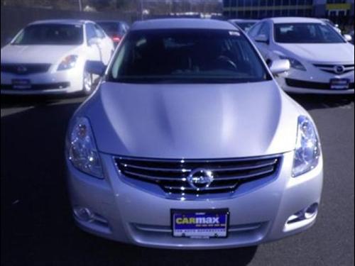 Nissan Altima 2011 photo 1