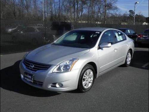 Nissan Altima 2011 photo 2