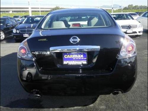 Nissan Altima 2011 photo 5