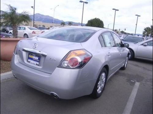 Nissan Altima 2011 photo 4