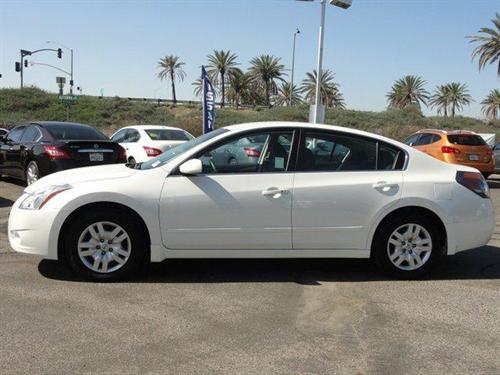 Nissan Altima 2011 photo 3
