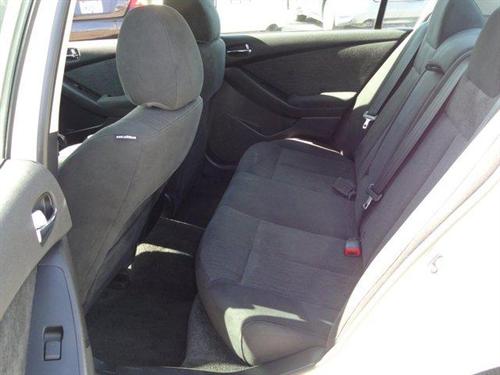 Nissan Altima 2011 photo 5