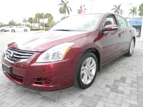 Nissan Altima 2011 photo 2