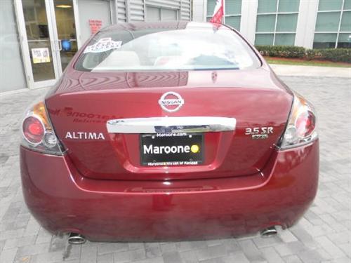 Nissan Altima 2011 photo 4
