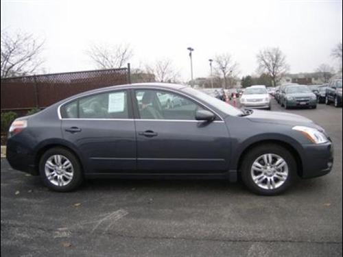 Nissan Altima 2011 photo 3
