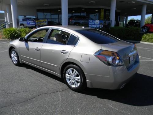 Nissan Altima 2011 photo 3
