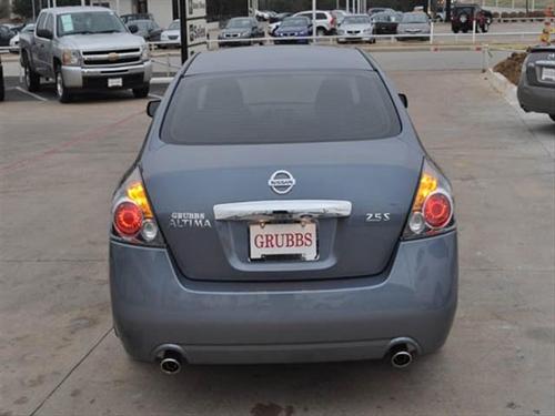 Nissan Altima 2011 photo 5