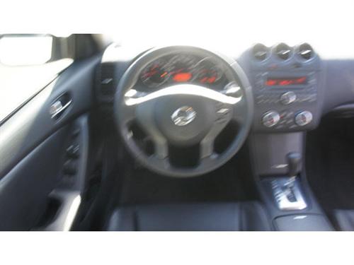 Nissan Altima 2011 photo 4