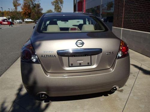 Nissan Altima 2011 photo 3