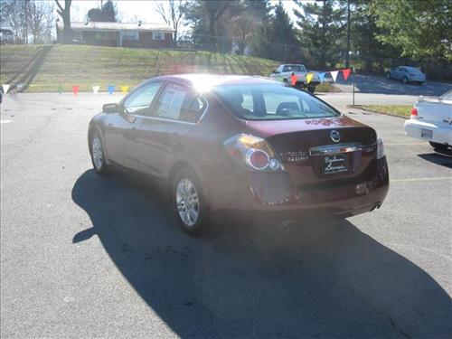 Nissan Altima 2011 photo 3