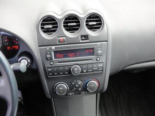 Nissan Altima 2011 photo 1