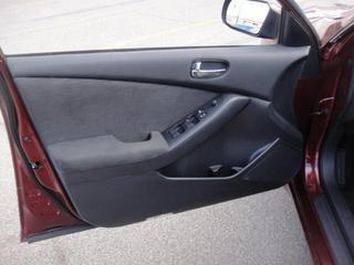 Nissan Altima 2011 photo 3