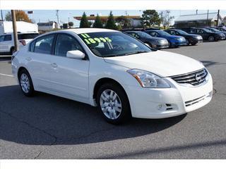 Nissan Altima 2011 photo 1