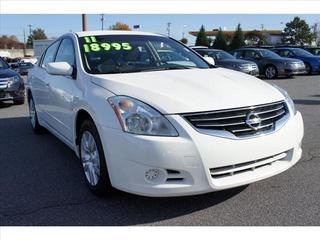 Nissan Altima 2011 photo 2