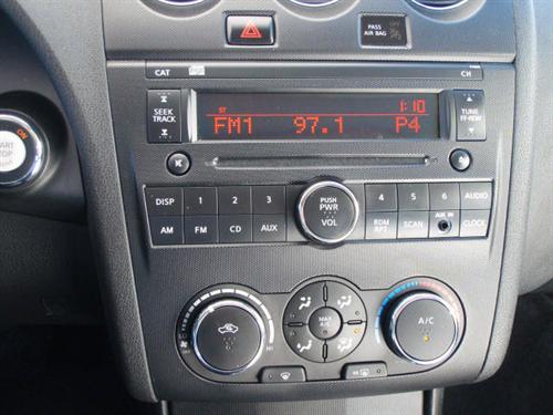 Nissan Altima 2011 photo 4