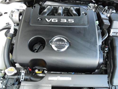 Nissan Altima 2011 photo 1