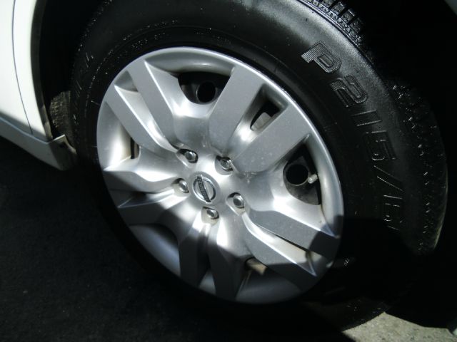 Nissan Altima 2011 photo 8