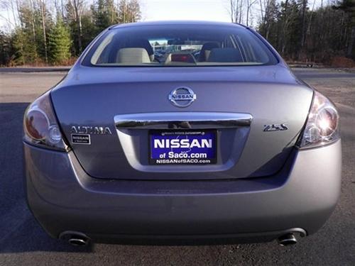 Nissan Altima 2011 photo 3