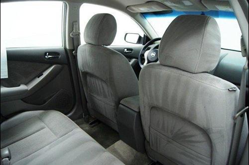 Nissan Altima 2011 photo 1