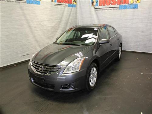 Nissan Altima 2011 photo 2