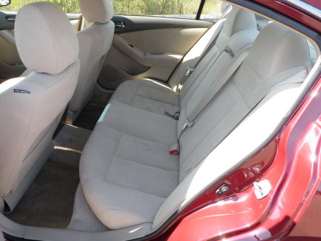 Nissan Altima 2011 photo 3