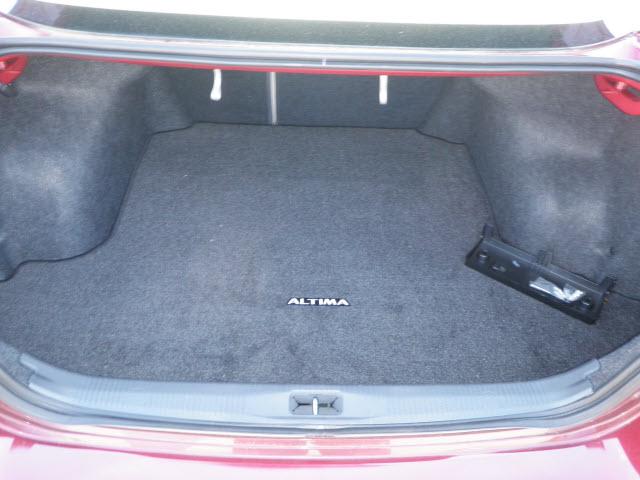 Nissan Altima 2011 photo 5