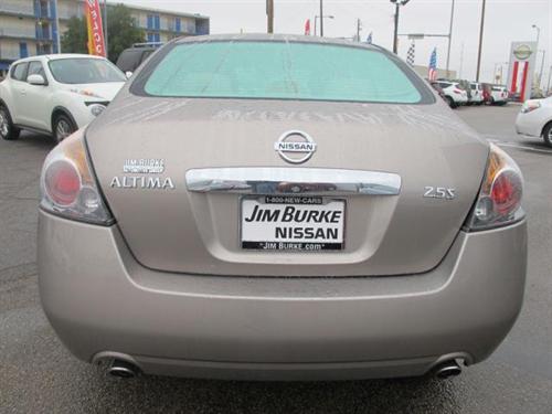 Nissan Altima 2011 photo 3