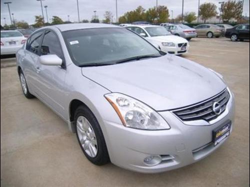 Nissan Altima XR Other